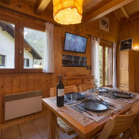 Les Bossons Sleeps 4 Chamonix