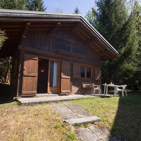 Les Bossons Sleeps 4 * Chamonix